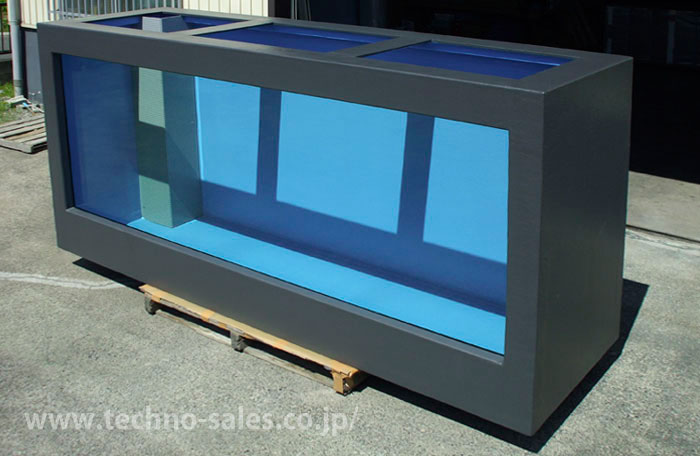窓付き大型水槽の製作・設置事例｜テクノ販売株式会社